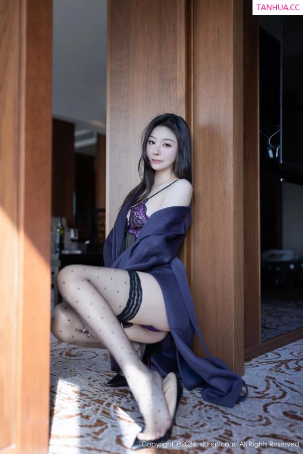 逗逗DouDou  [XiuRen]高清写真图 2024.03.07 No.8195 小逗逗 黑丝性感第3张图片